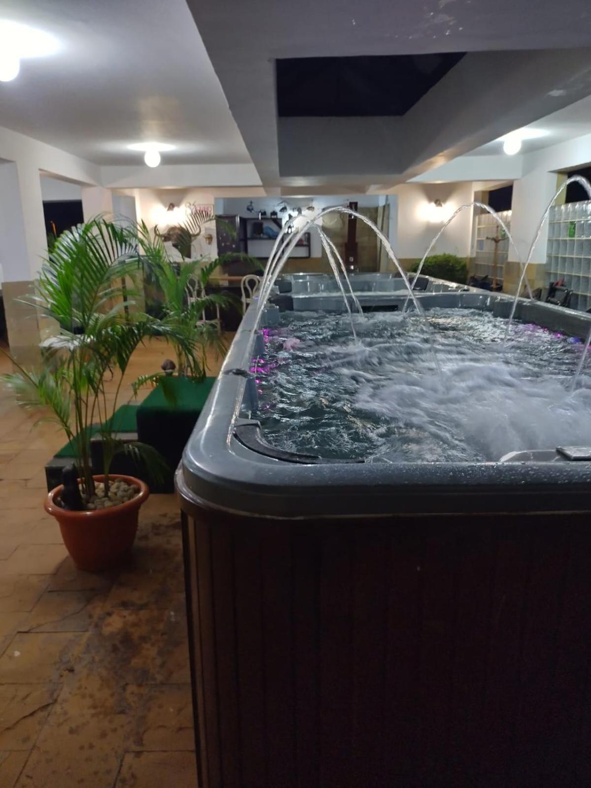 Florances Rest House Nairobi Bagian luar foto