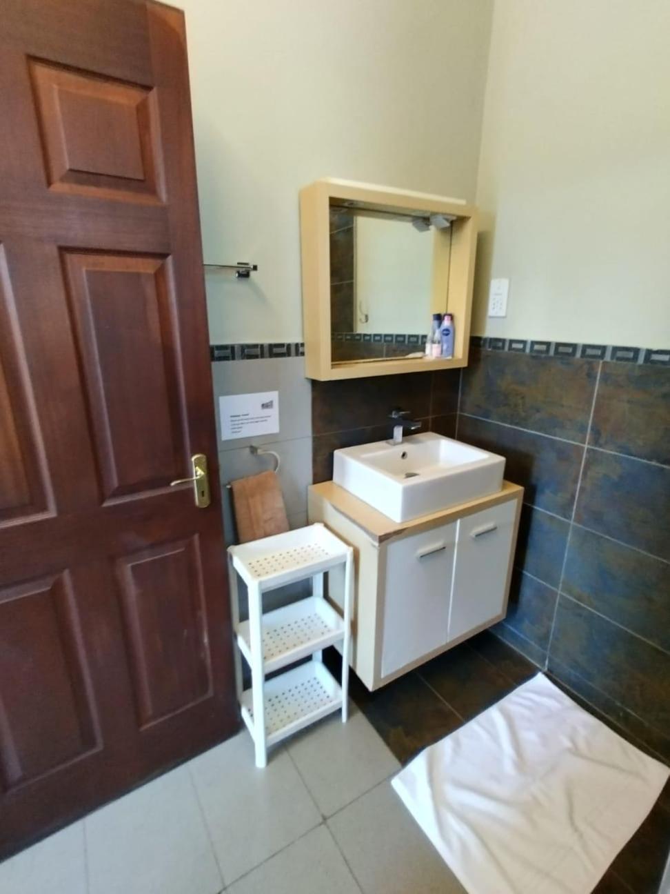 Florances Rest House Nairobi Bagian luar foto