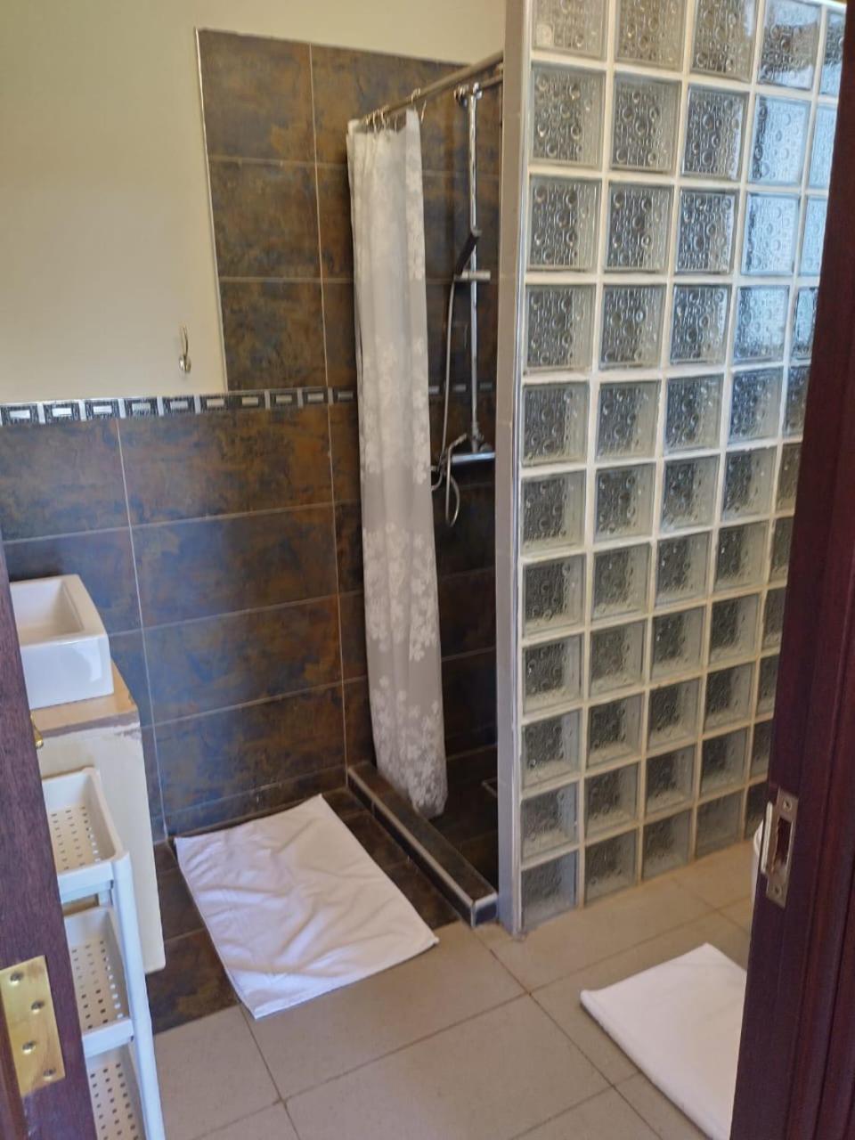 Florances Rest House Nairobi Bagian luar foto